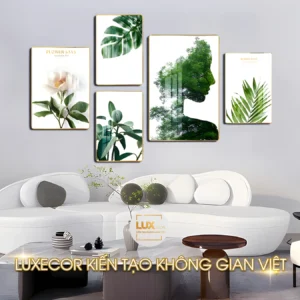 Tranh tráng gương cô gái và lá xanh nghệ thuật treo tường LUXECOR