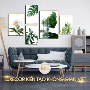 Tranh tráng gương cô gái và lá xanh treo tường nghệ thuật LUXECOR