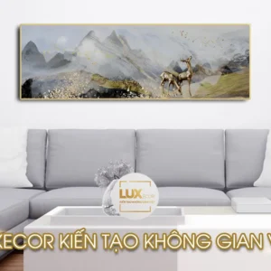 Tranh tráng gương nghệ thuật hiện đại cảnh núi và đôi hươu treo tường chuẩn đẹp LUXECOR