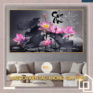 Mẫu tranh canvas thư pháp cha mẹ với hoa sen hồng nổi bật trên nền xám khói nghệ thuật tinh tế và hiện đại.