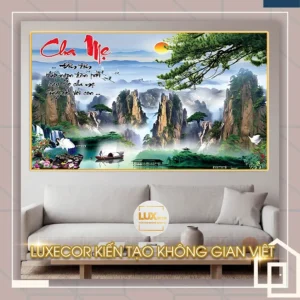 Tranh phong cảnh núi non hùng vĩ kết hợp thư pháp cha mẹ thể hiện công ơn sinh dưỡng lớn lao như trời biển.