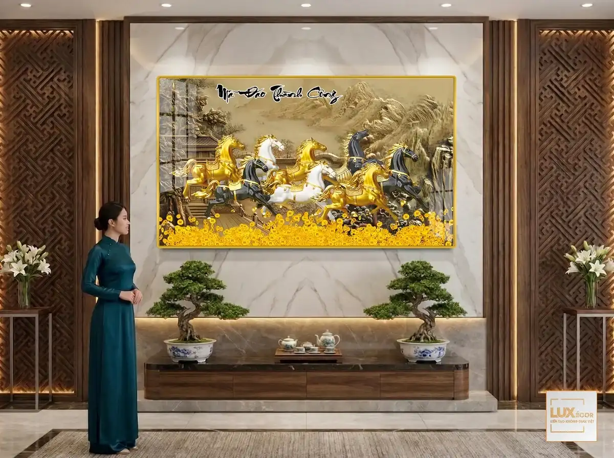 Ảnh thực tế tranh tráng gương gỗ mdf khung viền composite bát mã hoàng kim chiêu tài.