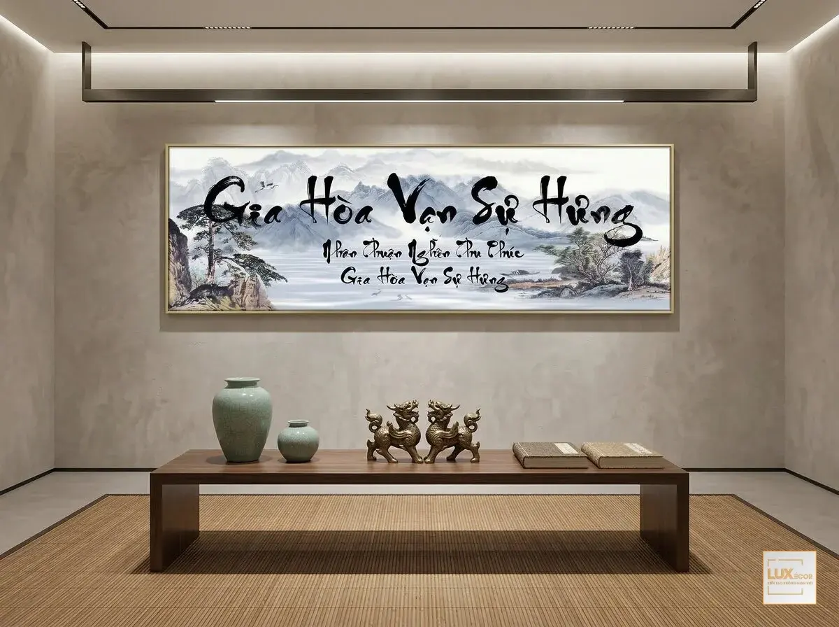 Tranh treo tường tráng gương Gia Hoà Vạn Sự Hưng đồi núi xanh mát kích hoạt tài lộc bền vững.