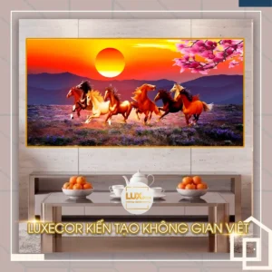 Tranh tráng gương mã đáo thành công gỗ MDF viền composite bát mã phi trên cánh đồng hoa và mặt trời rực rỡ.