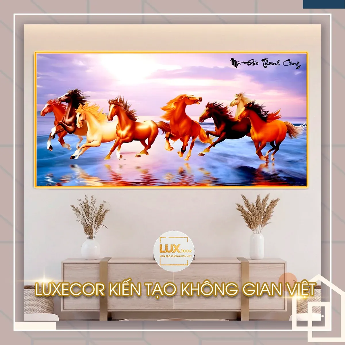 Tranh tráng gương mã đáo thành công cảnh nước biếc Tranh tráng gương mã đáo thành công gỗ MDF viền composite cảnh bát mã lướt trên mặt nước.