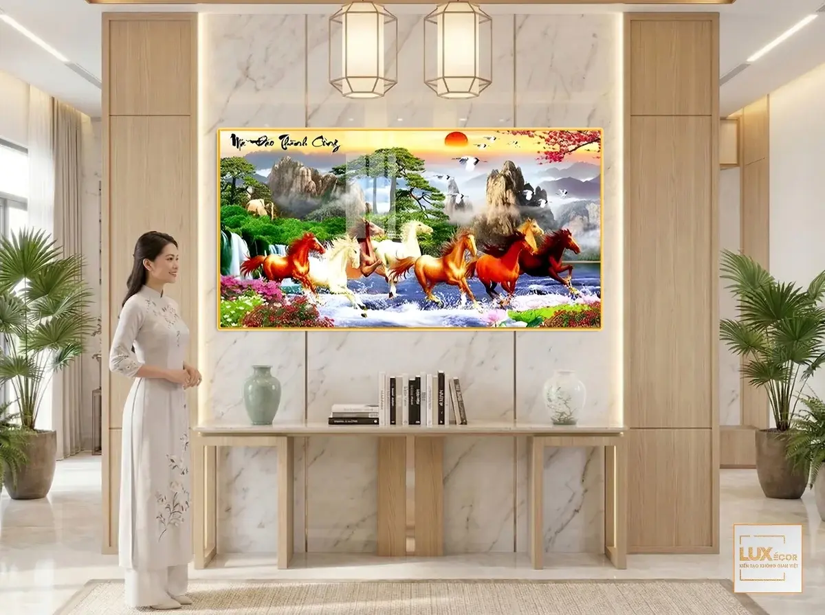 Tranh tráng gương mã đáo thành công phong cảnh sơn thủy hữu tình giúp gia chủ đón vượng khí.