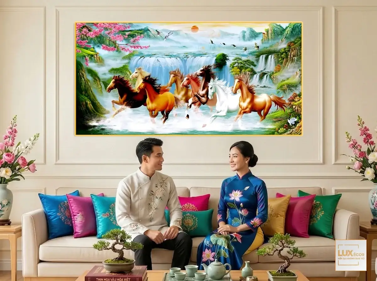 Tranh tráng gương mã đáo thành công bát mã giữa núi non thâm sơn trùng điệp rước vượng khí.