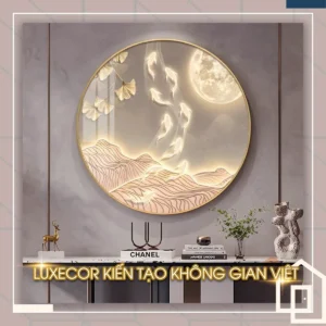 Tranh tráng gương tròn 9 chú cá chép vàng bơi lội dưới ánh trăng mang phong thủy tốt.