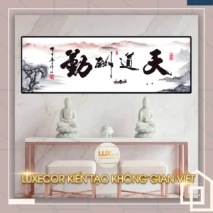 Tranh tráng gương thư pháp chữ Hán Thiên Đạo Thù Cần cảnh đò chiều mây trắng decor phòng thiền.