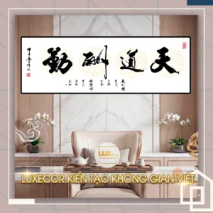 Tranh tráng gương thư pháp chữ Hán Thiên Đạo Thù Cần họa tiết mạn đà la chìm.