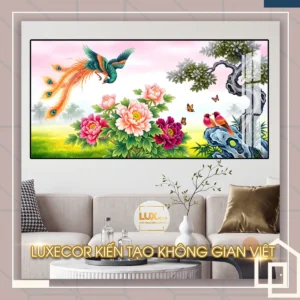 Bức tranh tráng gương phượng hoàng hoa phù dung trang trí phòng khách mang lại bình an.
